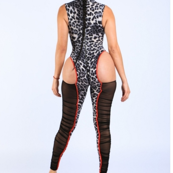 Clothes - Picture 2 of 2